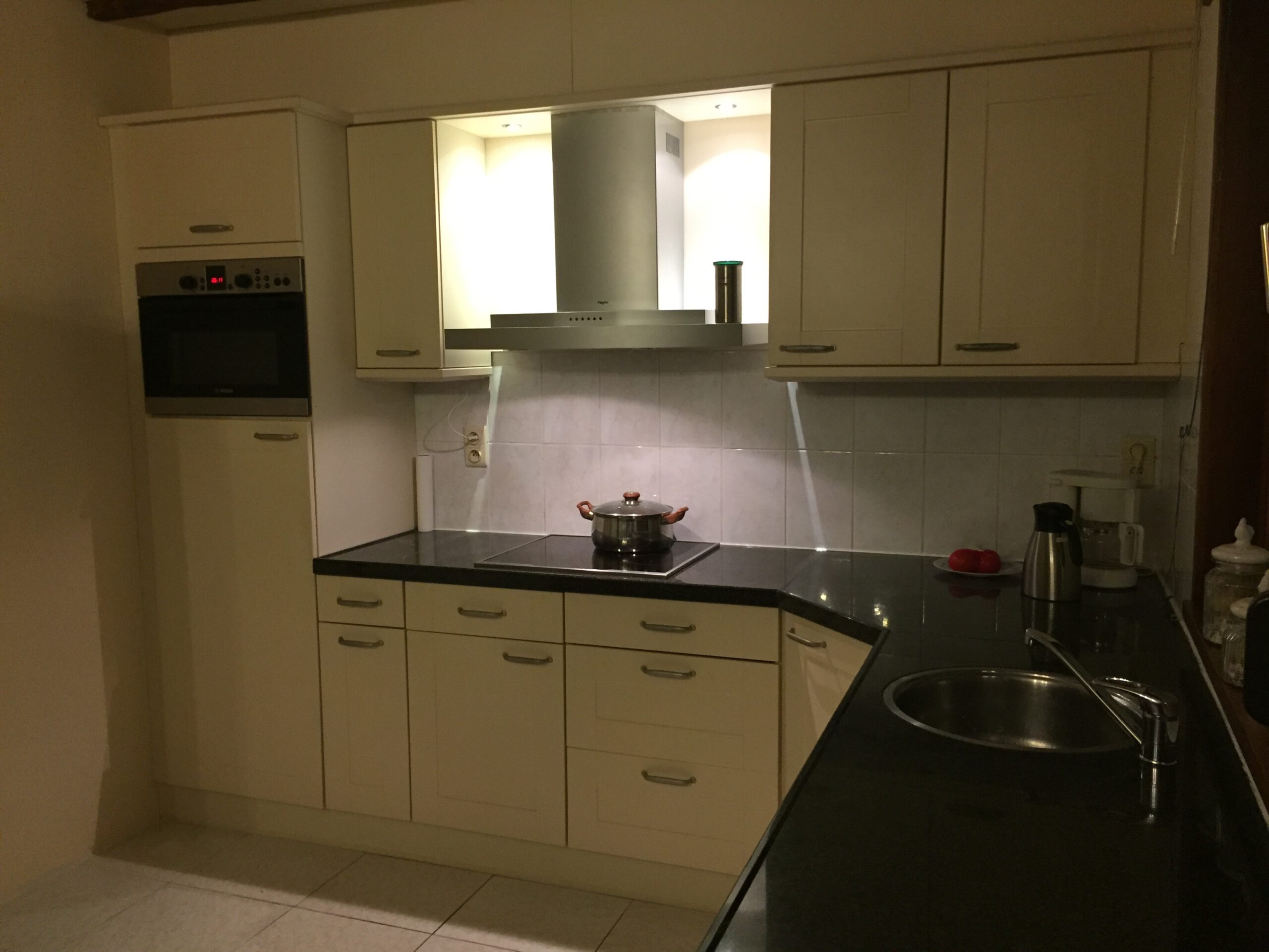 keuken in huis met uitzicht